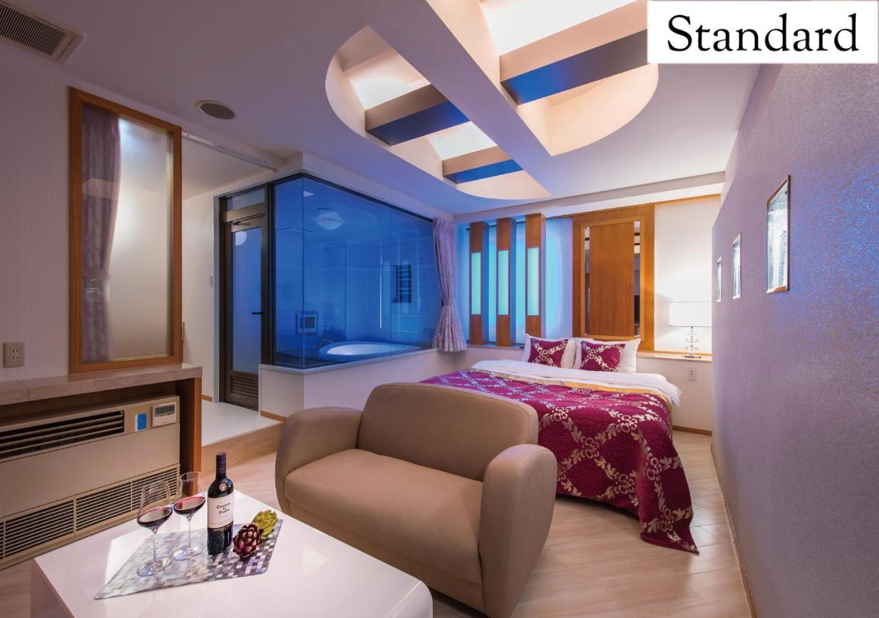 Hotel New York (Adults Only) Tokyo Exterior photo